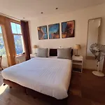 招待所 阿姆斯特丹住宿加早餐旅馆