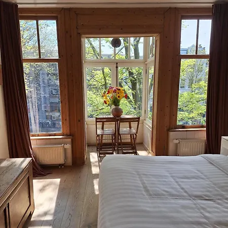 Bed & Breakfast A 2*