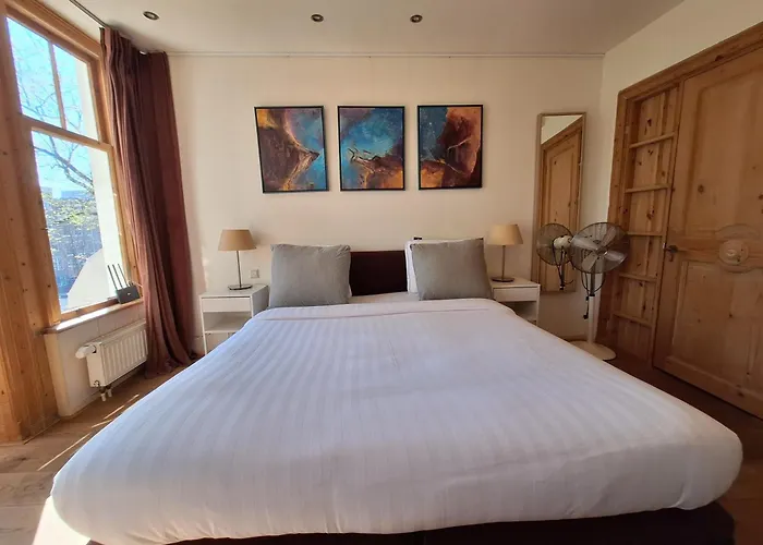 阿姆斯特丹住宿加早餐旅馆 3*